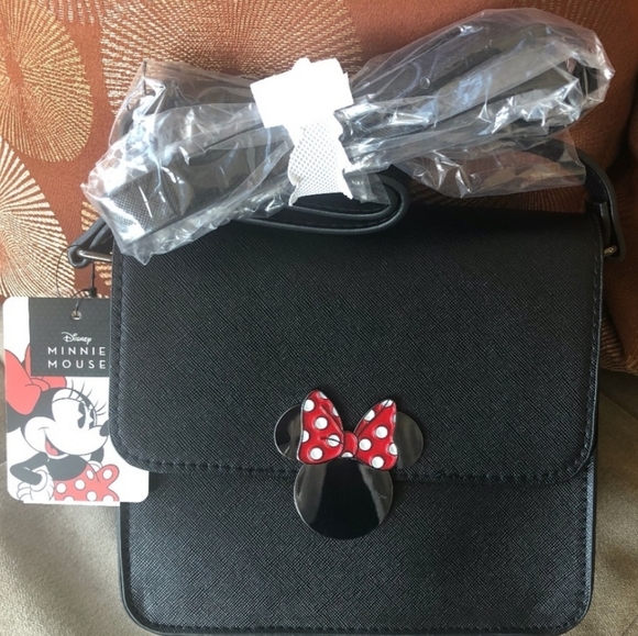 Brand New Minnie Mouse Crossbody Bag by Bioworld - Picture 6 of 6